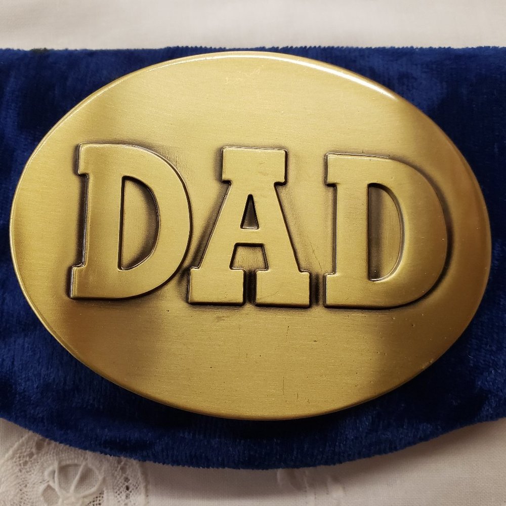 New DAD belt buckle bronze look, lighter weight